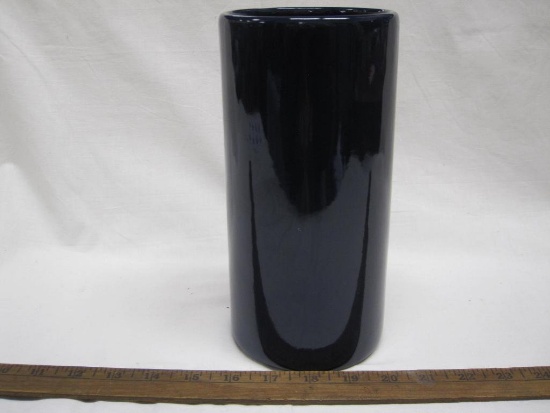 Deep Cobalt Blue Haeger Vase, 9 inches tall, 4 inches wide, 2lb 4oz