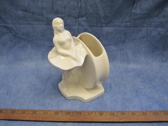 Beige Dancing Girl Pocket Vase, Royal Haeger - 8.5 tall by approx 5 inches square, 1lb 12 oz