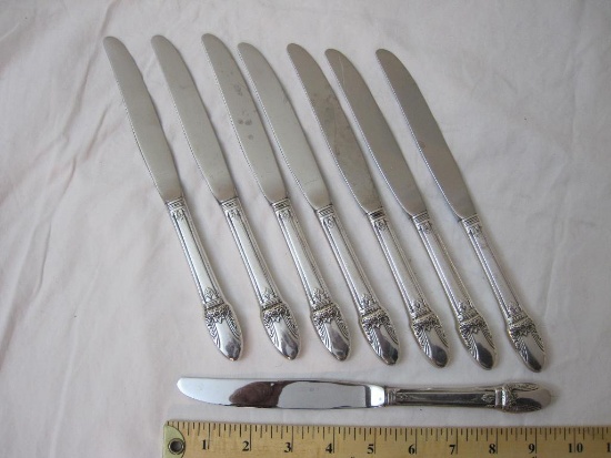 8 Peerless Dinner Knives, 9.5" Long, Silverplate with stainless blades, 1 lbs 12 oz