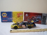 NASCAR Michael Waltrip #15 NAPA/Nilla Wafers 2003 Monte Carlo, 1:24-scale Stock Car, NIB, 1 lb 11 oz