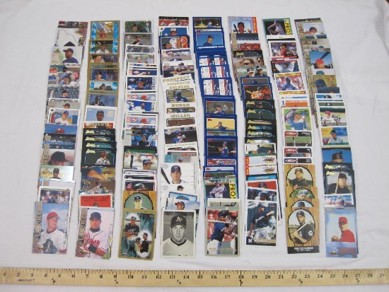 Lot of Assorted Rookie/Prospect Baseball Cards from various brands and years including Ken Harvey,