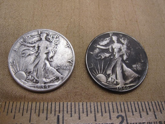 Two Walking Liberty Half Dollar US Silver Coins from 1944 and 1946, 24.6 g
