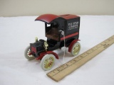 ERTL Replica 1905 Ford's First Delivery Car, Texaco The Texas Company Locking Die Cast Coin Bank