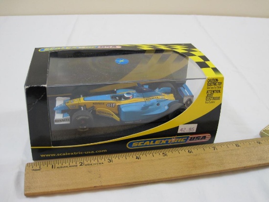 Scalextric USA C2397 Renault R23 F1 "Jarno Trulli" No. 7 Model Car by designed by Hornby Hobbies