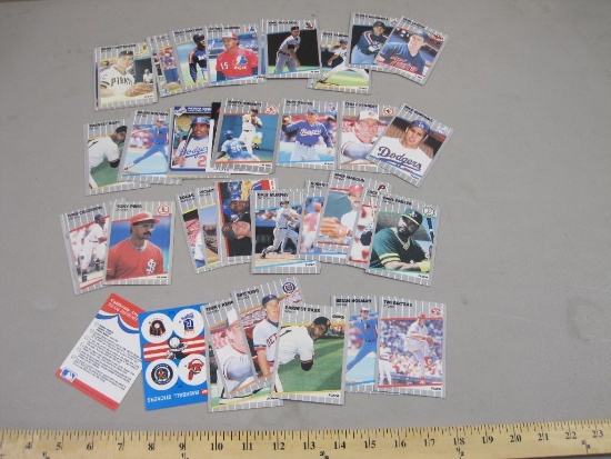 Lot of 1989 Fleer Baseball Cards, 4 oz