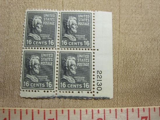 One lot of 4 1938 16 cent Abraham Lincoln US postage stamps #821