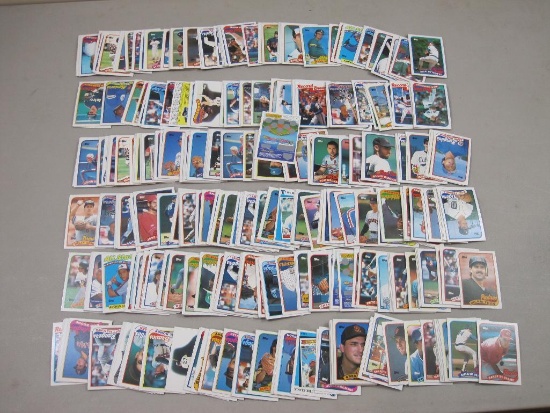 Lot of 1989 Topps Baseball Cards, 1 lb 9 oz