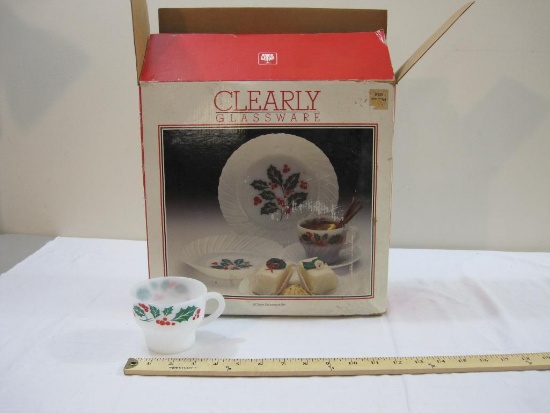 Vintage 20-Piece Christmas Clearly Glassware Dinnerware Set, Crisa, in original box, 11 lbs 5 oz