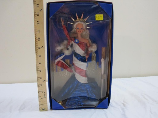 Statue of Liberty Limited Edition Barbie, NRFB, 1995 Mattel, FAO Schwartz American Beauties