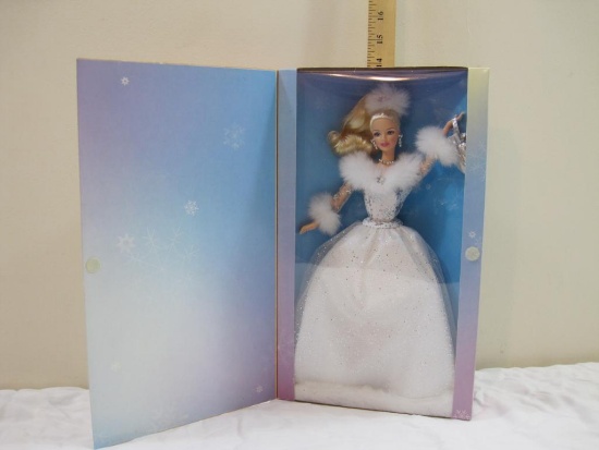 Winter's Reflection Barbie, NRFB, 2002 Mattel, 14 oz