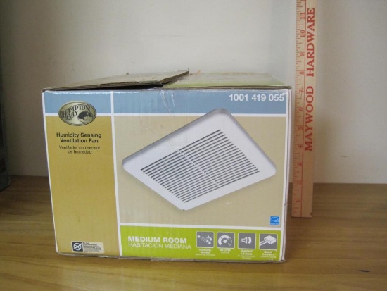 New in Box, Hampton Bay Humidity Sensing Ventilation Fan 1001 419 055, #432