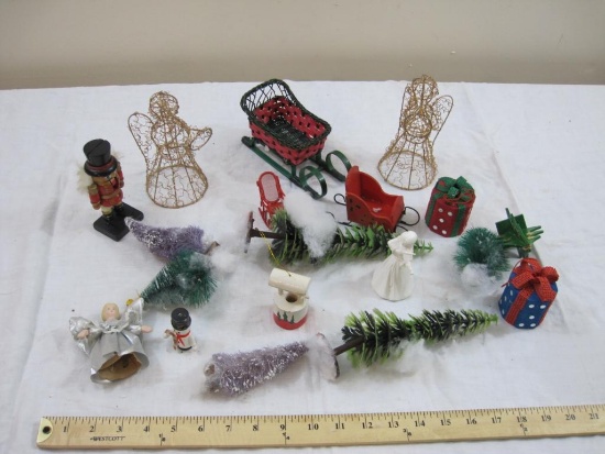 Lot of Misc Christmas Decorations and Display Village Accessories, 2 lbs