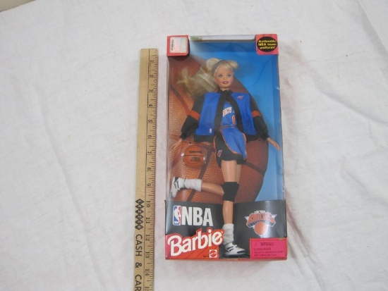 New York Knicks NBA Barbie, sealed, 1998 Mattel, 12 oz