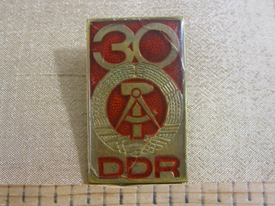 30 DDR East Germany pin