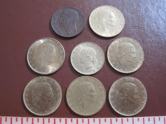 Lot of Italian coins, including 6 1978 200 Lire, one 1979 L20 and one 1937 10 Centesimi coin