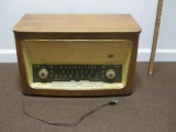 Westrex Vintage Tube Radio with wood cabinet