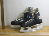Size 12 Mens's Bauer Hockey Skates