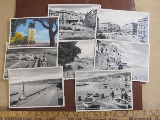 Lot of approximately a half dozen unused vintage post cards depicting scenes of Italian cities