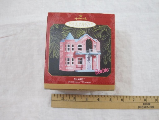 Barbie Dream House Hallmark Keepsake Ornament, in original box, 1999, 6 oz