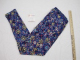 New LuLaRoe Tall & Curvy Leggings, floral with blue background and coral diamond pattern, 7 oz
