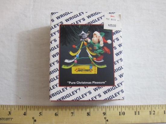 Wrigley's Juicy Fruit "Pure Christmas Pleasure" Enesco Treasury of Christmas Ornament, in original