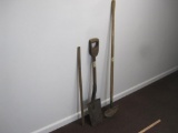 Vintage Wood Handled Shovel & Chipper