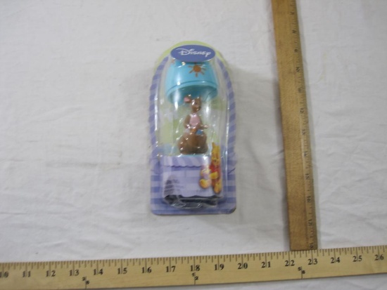 Disney Pooh Easter Egg Kanga and Roo, 2003 Playing Mantis Inc, 3 oz