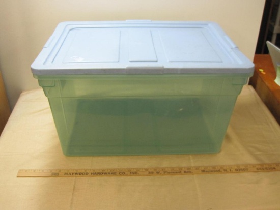 Plastic Storage Tote with lid