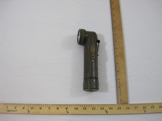 Vintage Military US ARMY WWII Flashlight TL-122-B, GITS, made in USA, initials HM scratched on