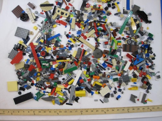 Over 2 lbs of Assorted Lego Parts and Pieces