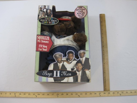 Alex Vanderpool (Nathan) Boyz II Men Singing Teddy Bear, in original box, 2 lbs
