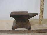 Vintage Anvil with 3 inch horn, approx 10lb 10oz