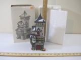 Heritage Village Collection North Pole Series Post Office, 2lb