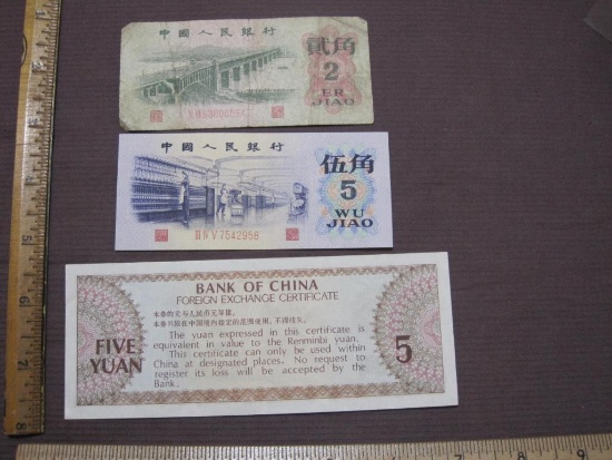Lot includes 2 ER Jiao banknote China (1962 issue), 5 Wu Jiao banknote China (1972 issue) and Five