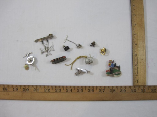 Lot of Assorted Pins and Men's Jewelry Pieces including Rifle Sharpshooter Pin, baseball batter tie