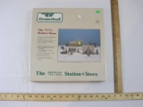 The Greenleaf Village Station & Store Model Kit, SEALED, 1987 Greenleaf Products Inc., 1 lb 15 oz