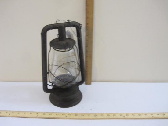Vintage Dietz Monarch Lantern with Clear Glass Globe, 2 lbs