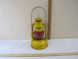 Yellow Dietz No. 100 PSE&G Co Lantern (Public Service Electric & Gas Co), yellow with red glass