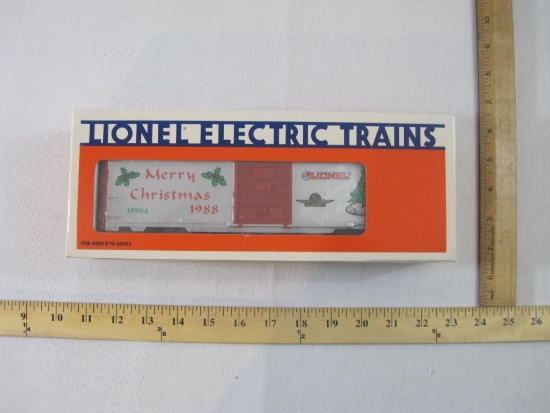 1988 Lionel Christmas Car 6-19904, O Gauge, in original box, 12 oz