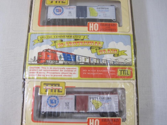 HO Scale Train Miniatures Special Commemorative Bi-Centennial Train, new in package, 2 lbs