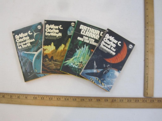 Four Arthur C Clarke Science Fiction Books including Expedition to Earth (1966), Earthlight (1966),