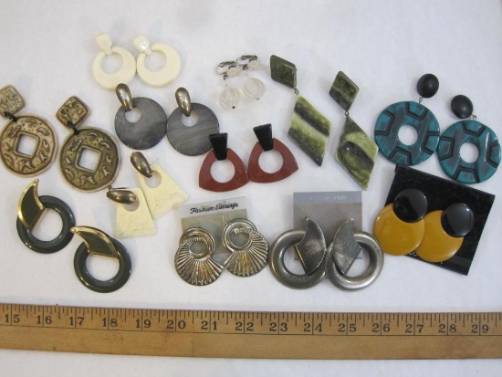 Lot of Assorted Fashion Pierced Earrings, 7 oz