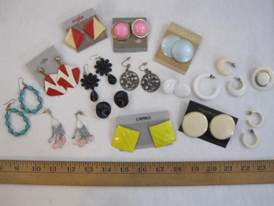 Lot of Assorted Fashion Pierced Earrings, 6 oz
