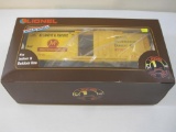 Lionel Large Scale A&P Reefer 8-87107, in original box, 2 lbs 11 oz