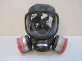 MSA Gas Mask, size medium, 1 lb 12 oz