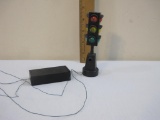 Battery Operated Traffic Signal for Train Displays, O Scale, works, 3 oz