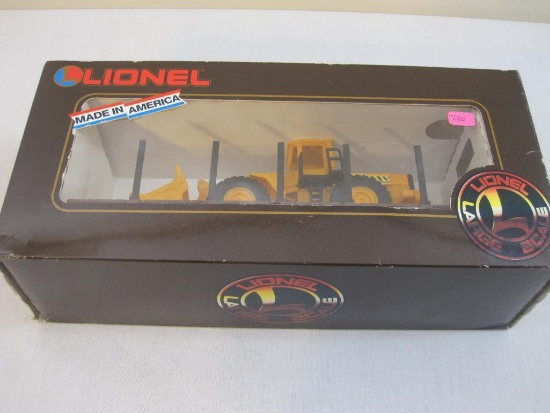 Lionel Large Scale Pennsylvania Flat Car 8-87501 with Construction F-60 Bulldozer Load, in original