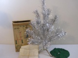 Vintage Aluminum Xmas Tree with 17 Branches, Item No. 7001, Consolidated Novelty Co Inc, in original