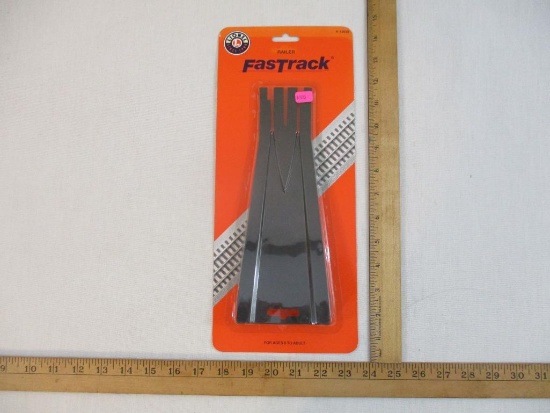 Lionel FasTrack Railer, O Scale, new, 5 oz