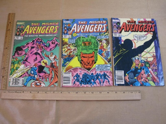 Three Marvel The Mighty Avengers Comic Books Vol. 1 No. 242-244 1984 5oz